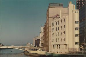 1972